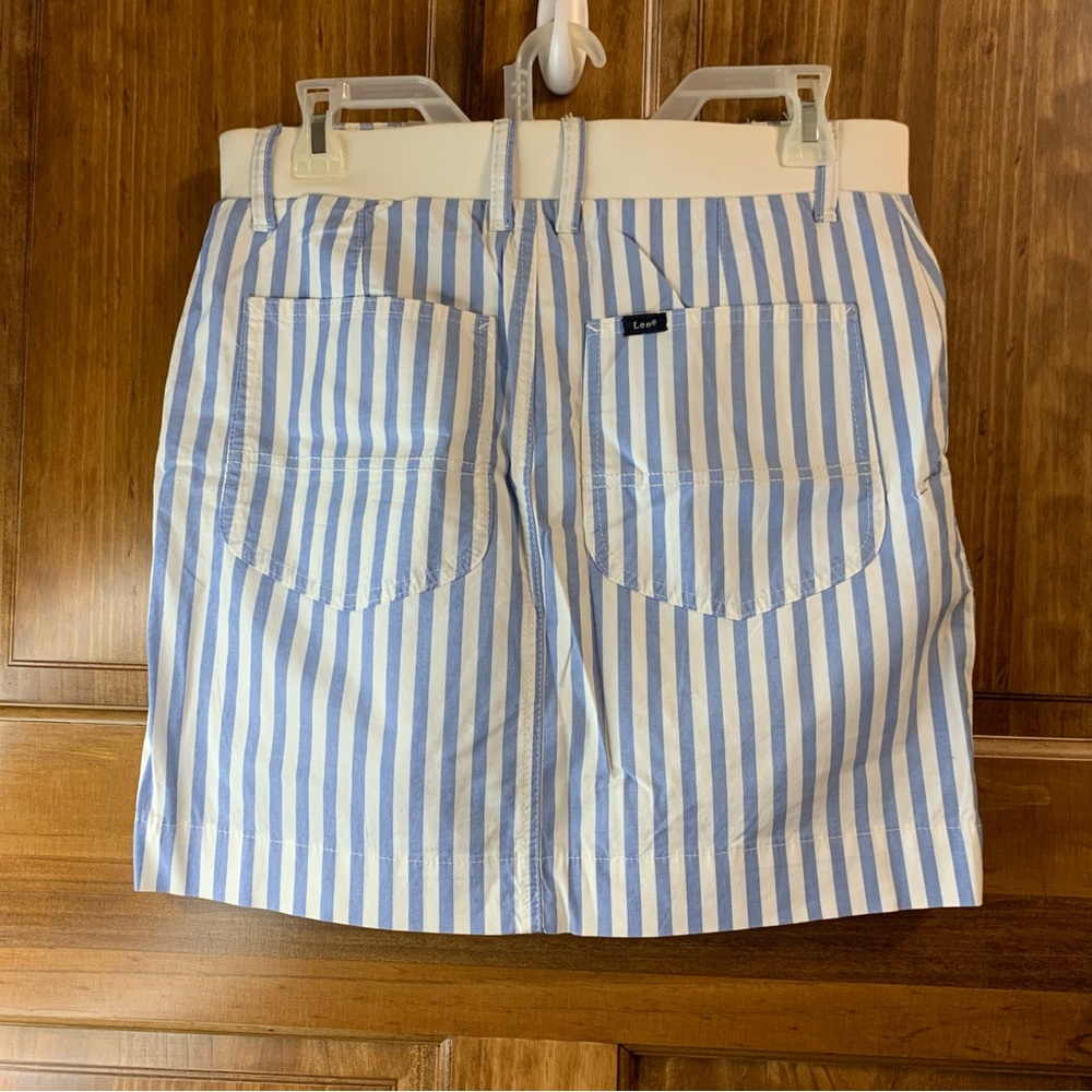 NWT Lee Ultra soft waistband mid rise skort white and blue stripes size 8M - Picture 6 of 9